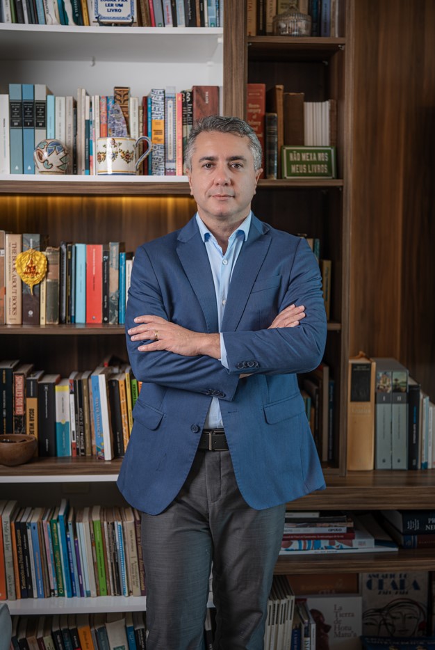 Dr. Eduardo Jucá, neurocirurgião pediátrico em Fortaleza